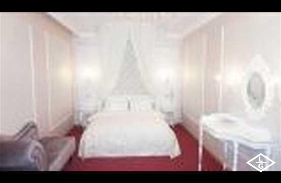 SKY LUX HOTEL